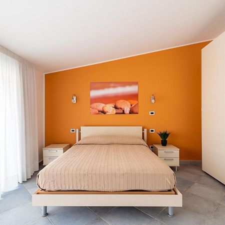 Terraces D'Orlando - Family Apartments With Sea View And Pool Capo d'Orlando Bagian luar foto
