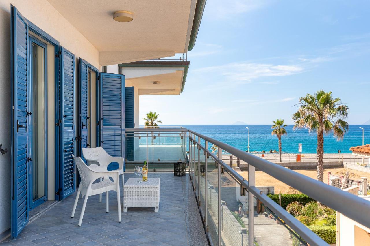 Terraces D'Orlando - Family Apartments With Sea View And Pool Capo d'Orlando Bagian luar foto