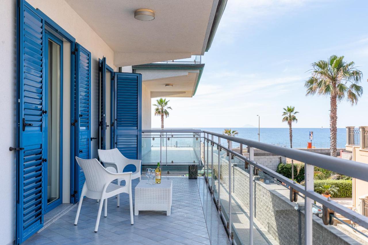 Terraces D'Orlando - Family Apartments With Sea View And Pool Capo d'Orlando Bagian luar foto