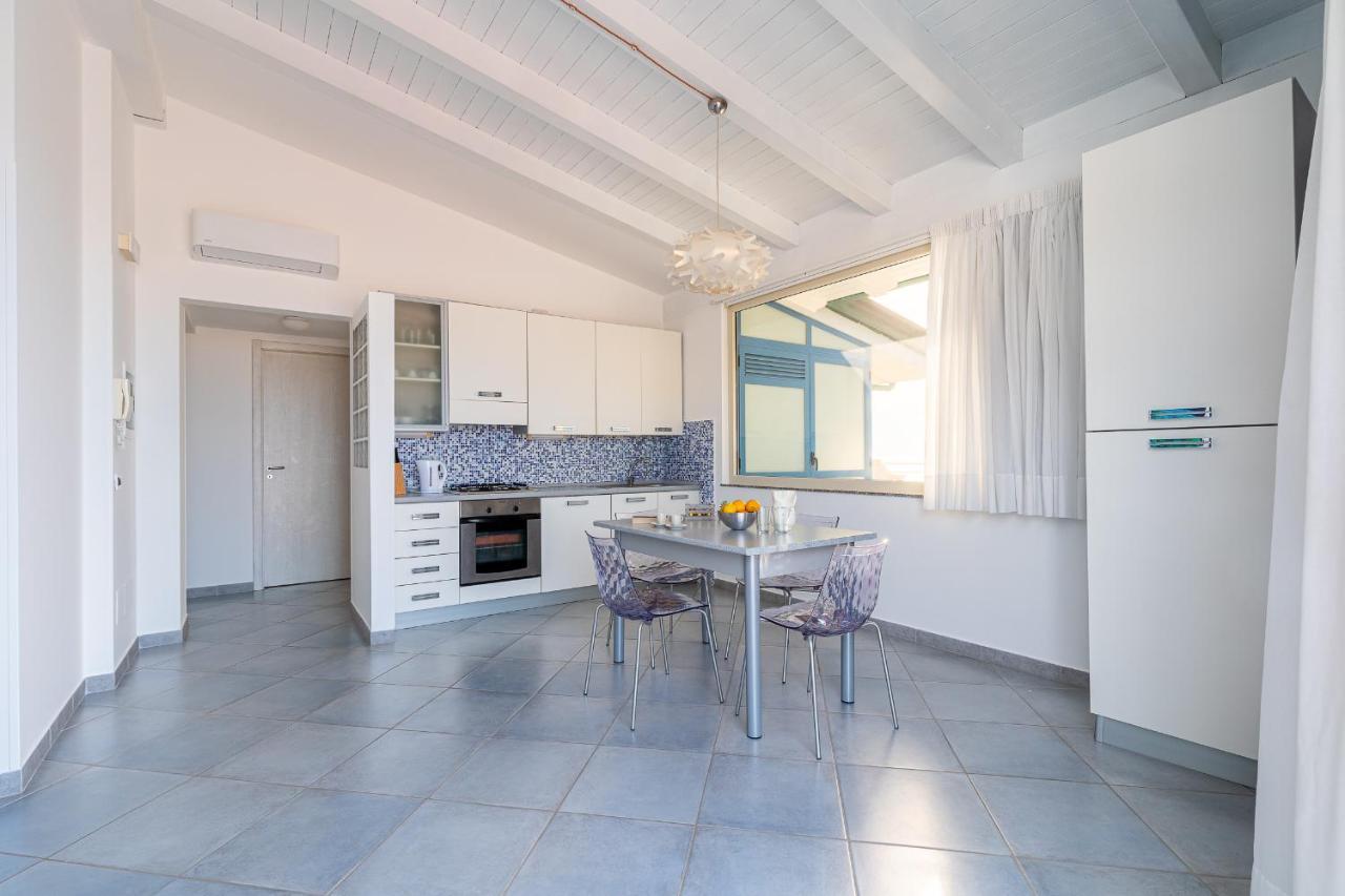 Terraces D'Orlando - Family Apartments With Sea View And Pool Capo d'Orlando Bagian luar foto