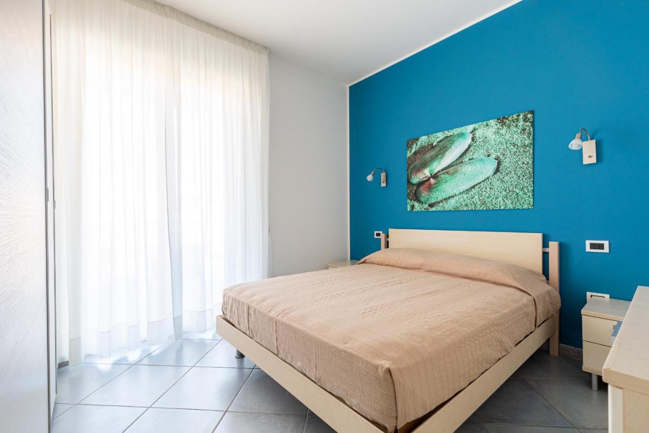 Terraces D'Orlando - Family Apartments With Sea View And Pool Capo d'Orlando Bagian luar foto