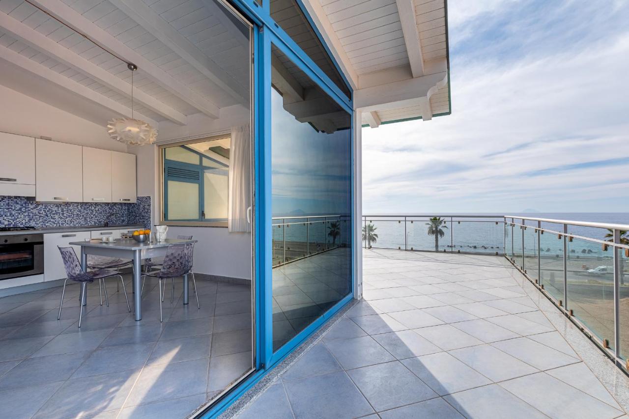 Terraces D'Orlando - Family Apartments With Sea View And Pool Capo d'Orlando Bagian luar foto