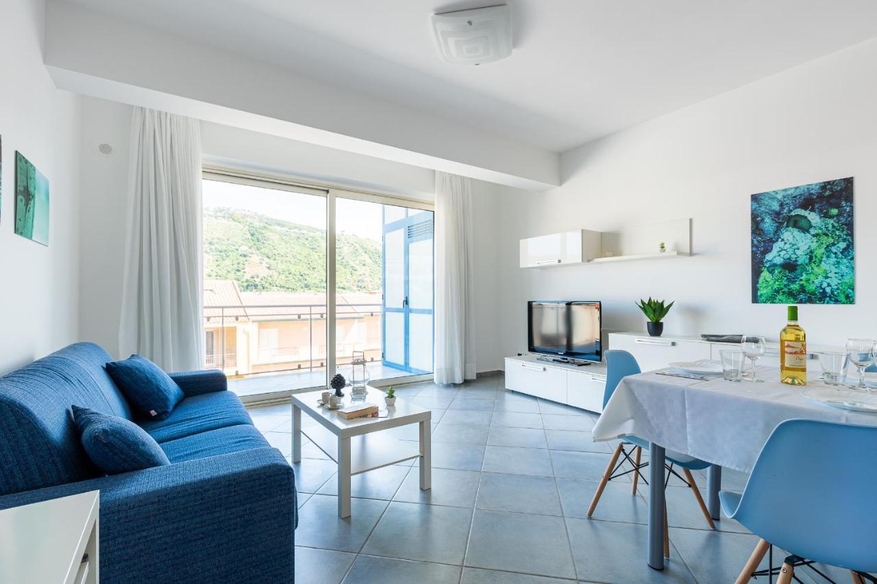 Terraces D'Orlando - Family Apartments With Sea View And Pool Capo d'Orlando Bagian luar foto