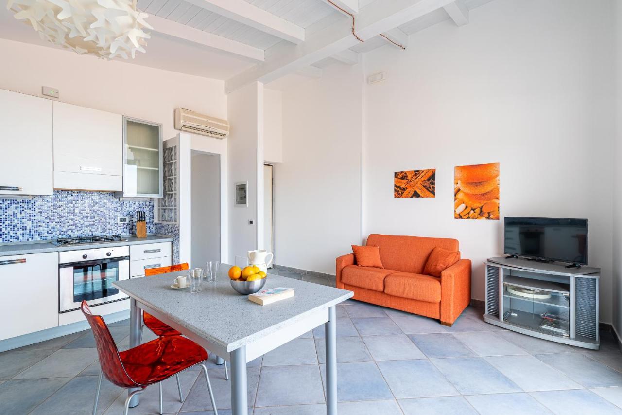 Terraces D'Orlando - Family Apartments With Sea View And Pool Capo d'Orlando Bagian luar foto