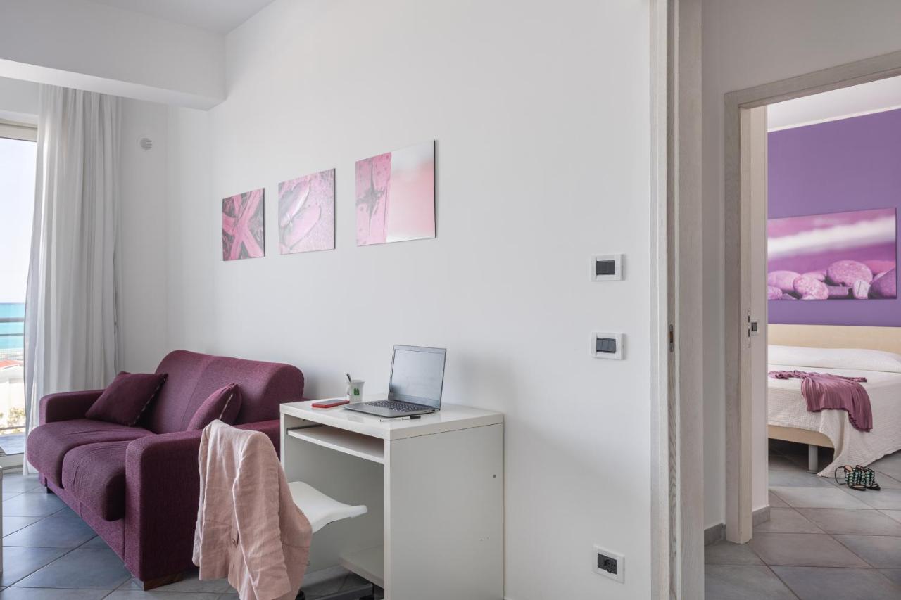 Terraces D'Orlando - Family Apartments With Sea View And Pool Capo d'Orlando Bagian luar foto