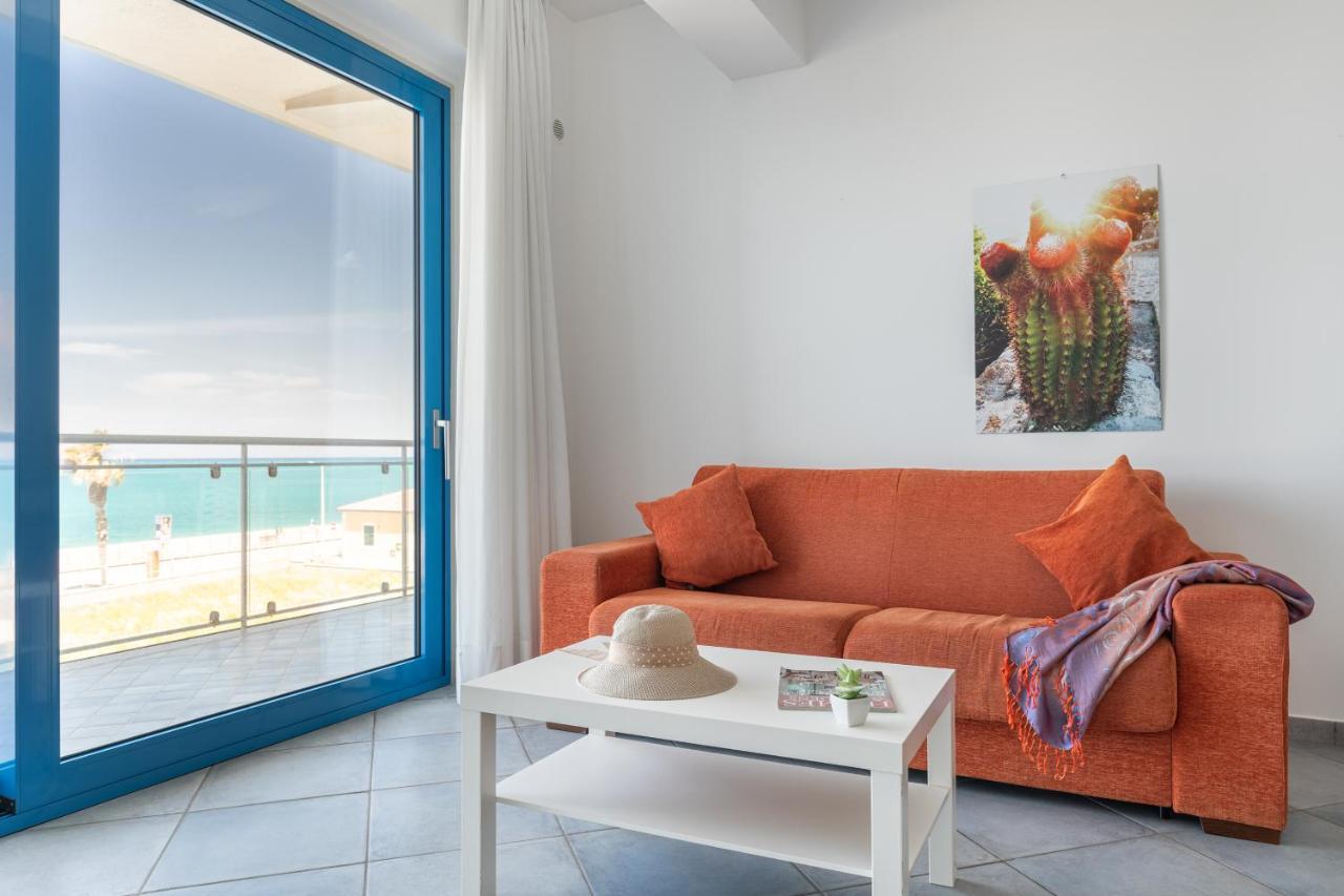 Terraces D'Orlando - Family Apartments With Sea View And Pool Capo d'Orlando Bagian luar foto