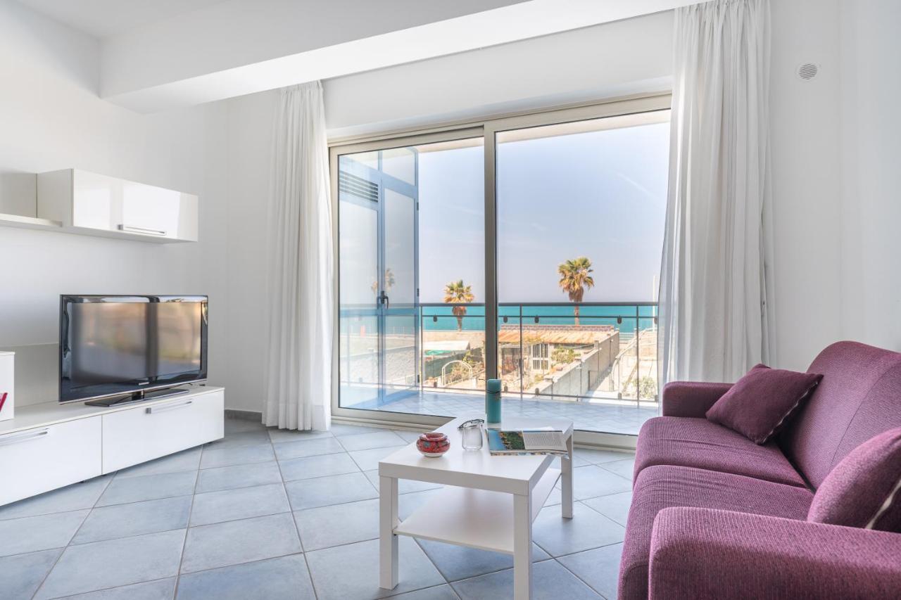 Terraces D'Orlando - Family Apartments With Sea View And Pool Capo d'Orlando Bagian luar foto